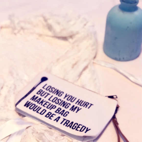 Cosmetic Case - Picture 9 of 9